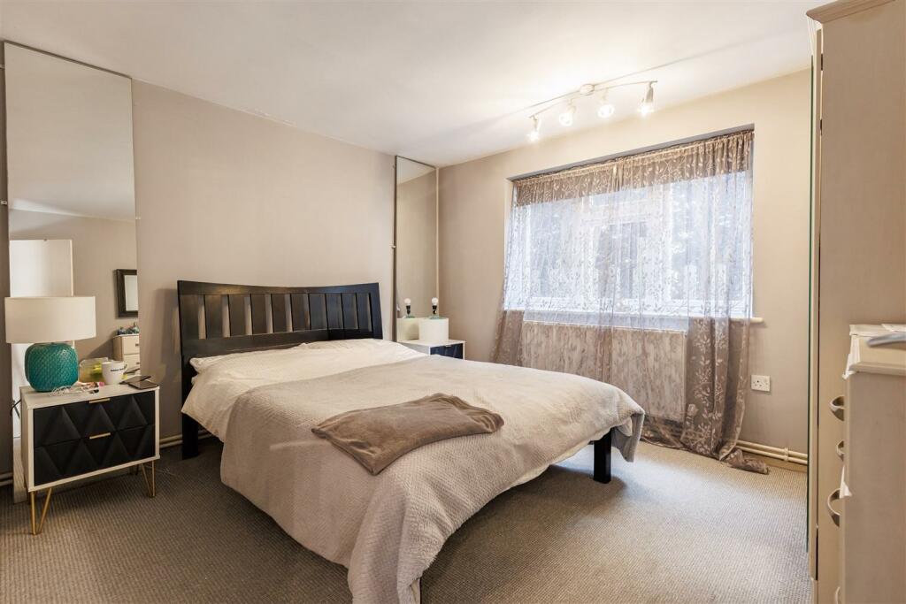 Additional image 9 of Annes Court, Hemnall Street, Epping