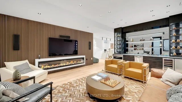 Additional image 38 of 4 Douglas Cres