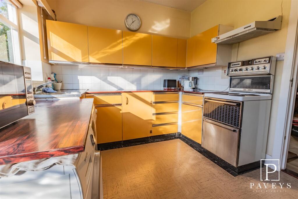 Additional image 6 of Winchester Road, Frinton-On-Sea