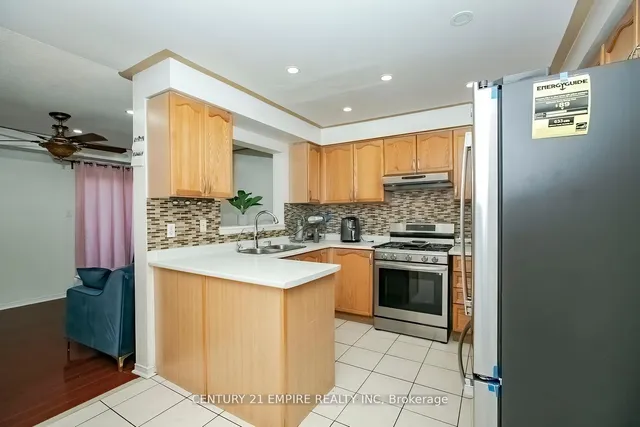 Additional image 11 of 4 Lake Louise Dr