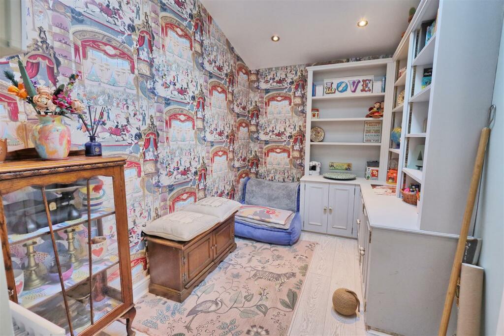 Additional image 16 of HANSELLS MEAD - ROYDON