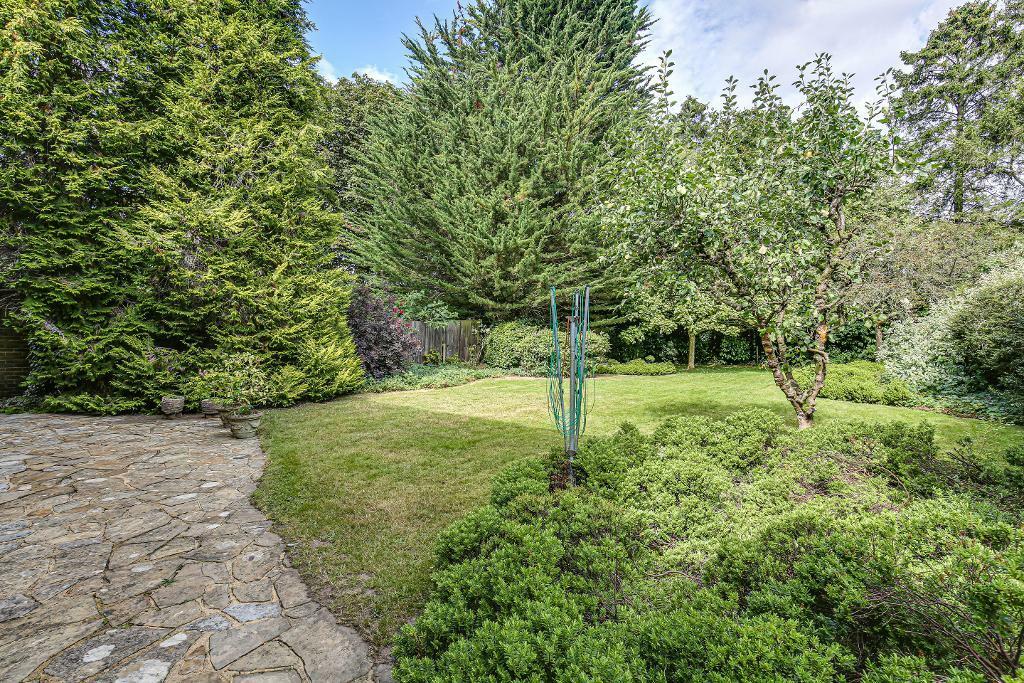 Additional image 5 of Landscape Road, Warlingham, Surrey, CR6 9JB