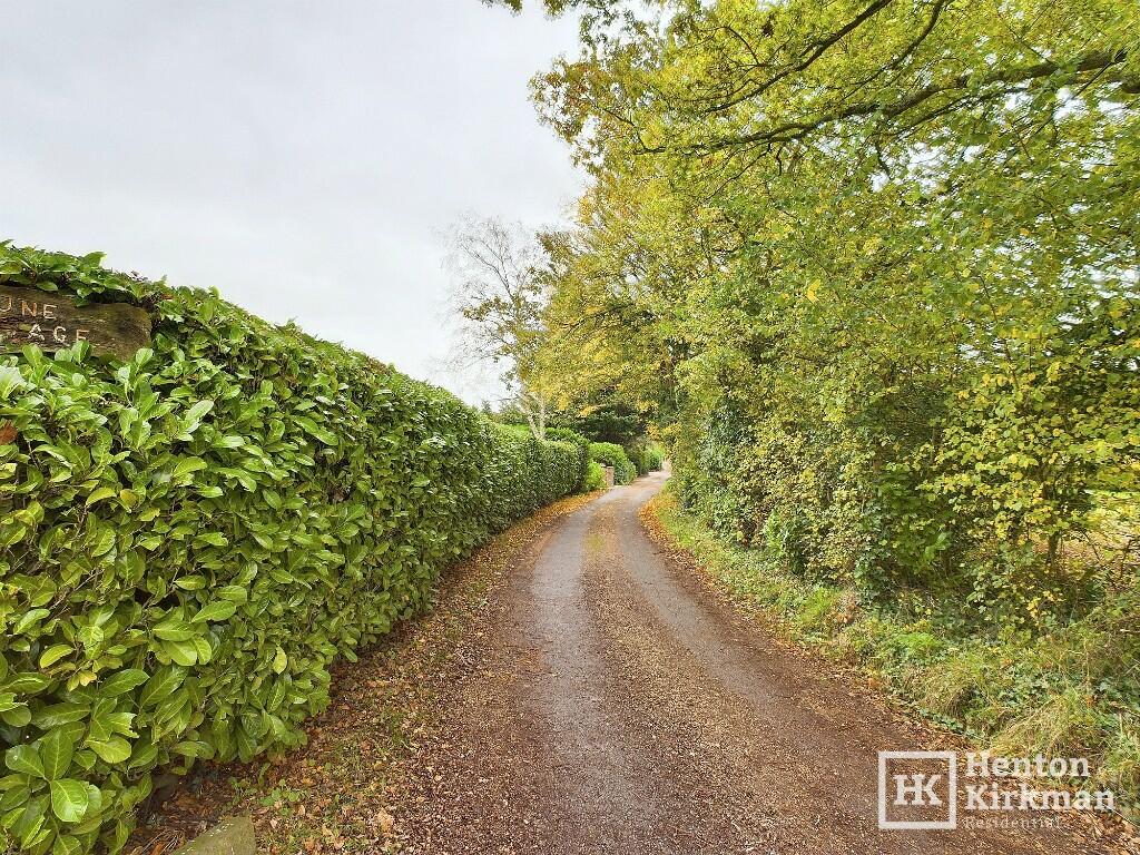 Additional image 23 of Broomhills Chase, Little Burstead, Billericay, CM12 9TE