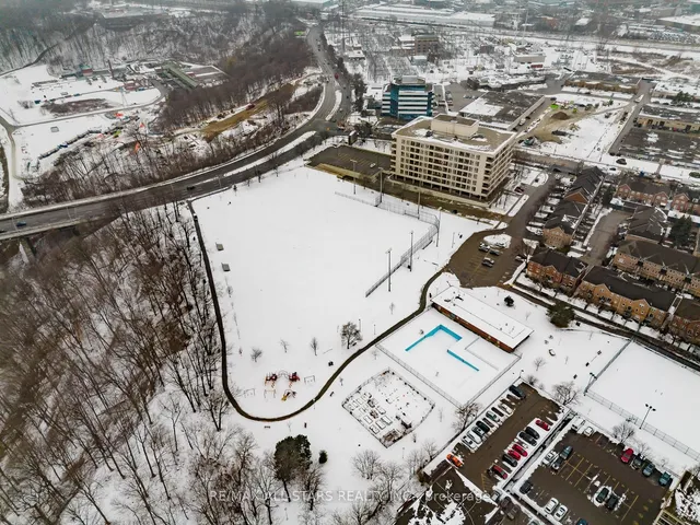 Additional image 39 of 1 Leaside Park Dr Unit 303