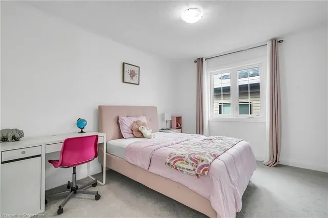 Additional image 30 of 528 Nathalie Cres