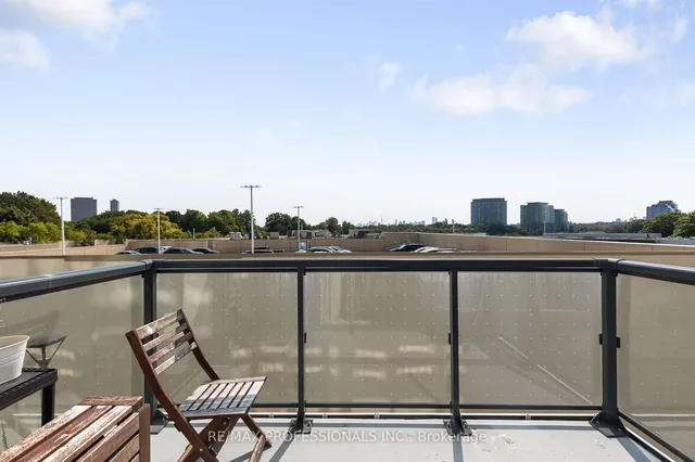 Additional image 17 of 30 Inn On The Park Dr Unit 320