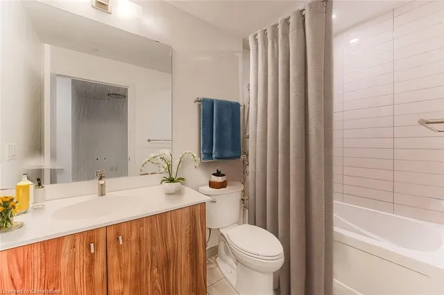 Additional image 12 of 15 Wellington St Unit 2804