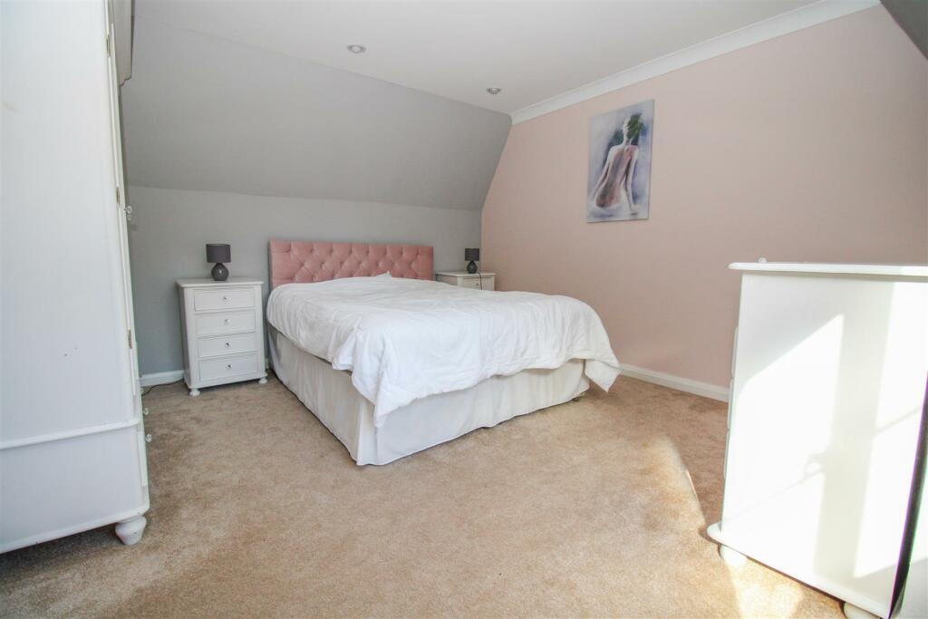 Additional image 11 of Whieldon Grange, Church Langley, Harlow