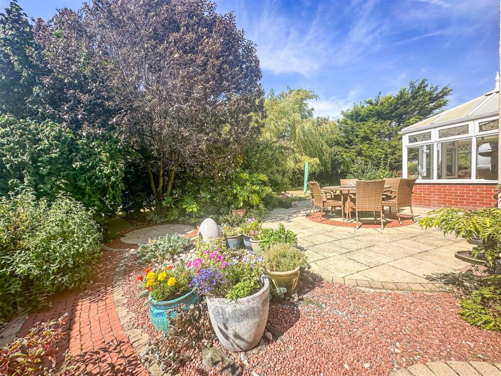 Additional image 34 of First Avenue, East Clacton, Essex