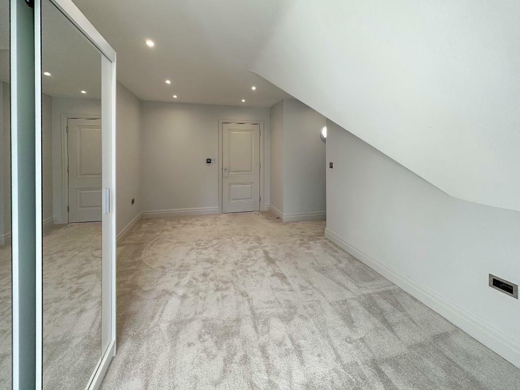 Additional image 7 of Limpsfield Road, Warlingham, Surrey, CR6 9RL