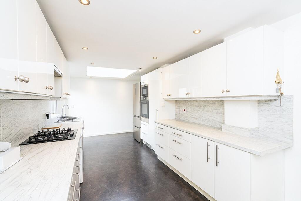 Additional image 8 of Common Road, Stock, CM4