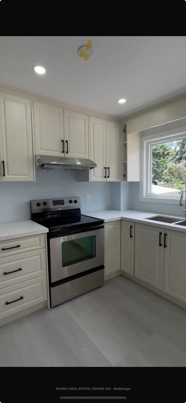 Additional image 13 of 110 Dumfries Ave