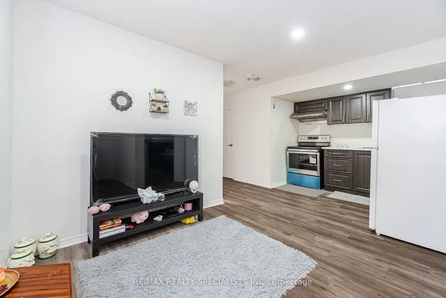 Additional image 31 of 186 Golden Springs Dr