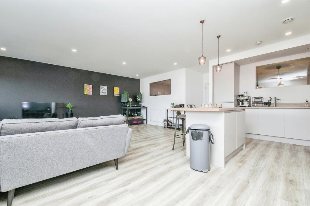 Additional image 8 of Bergholt Road, Colchester