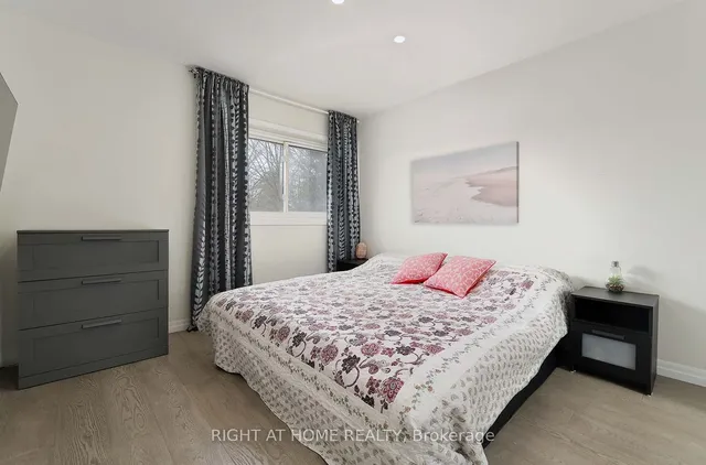 Additional image 23 of 34 Tandridge Cres Unit 888