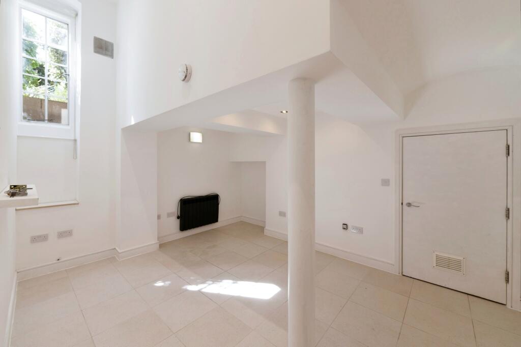 Additional image 7 of The Galleries, Warley, Brentwood, Essex, CM14