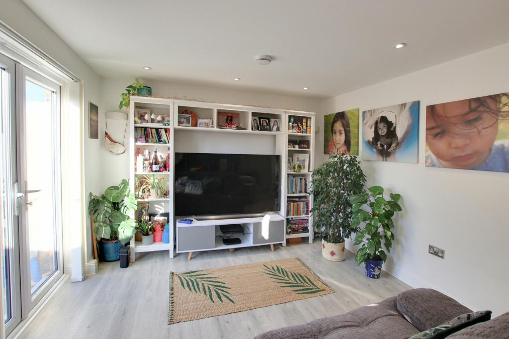 Additional image 6 of Orchard Way, Shirley