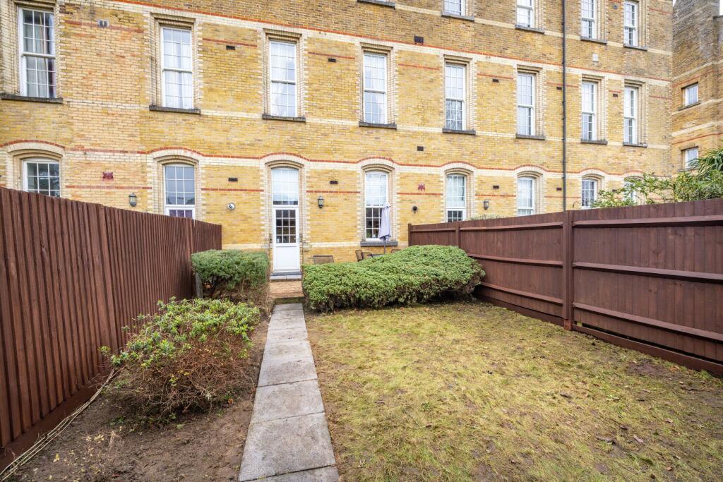 Additional image 19 of Brigade Place, Caterham, CR3