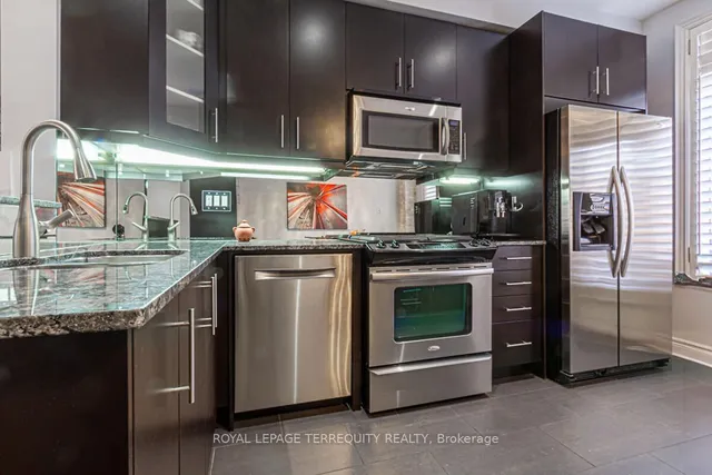 Additional image 13 of 81 Ruby Lang Lane