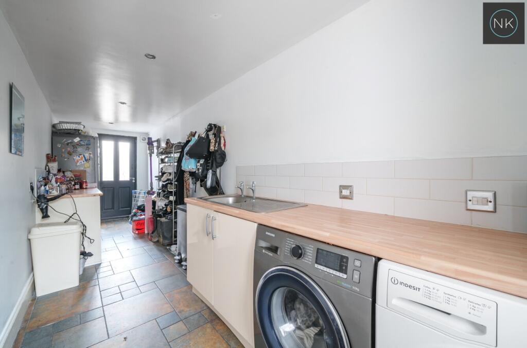 Additional image 11 of Hill Road, Theydon Bois, Epping, Essex, CM16 7LX