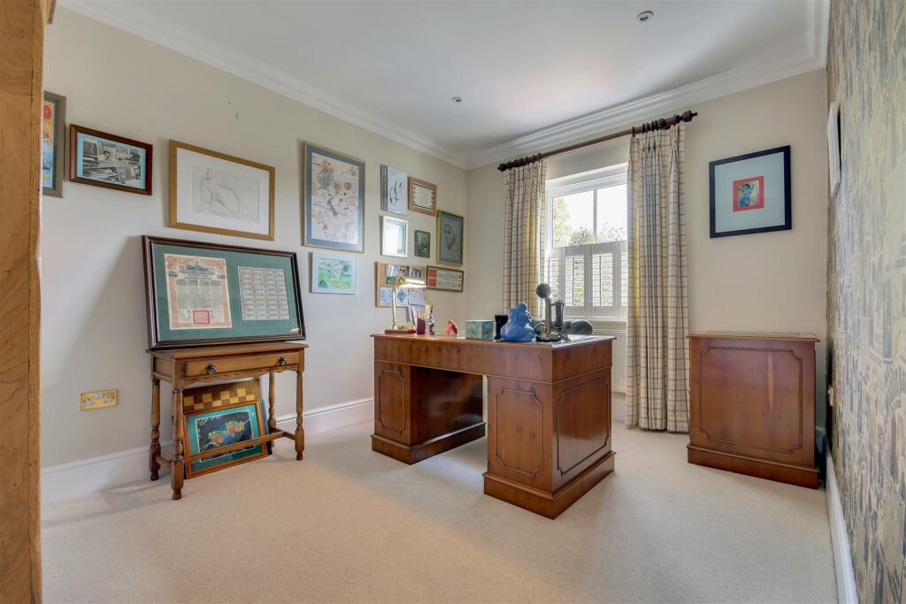 Additional image 26 of Priests Lane, Shenfield, Brentwood