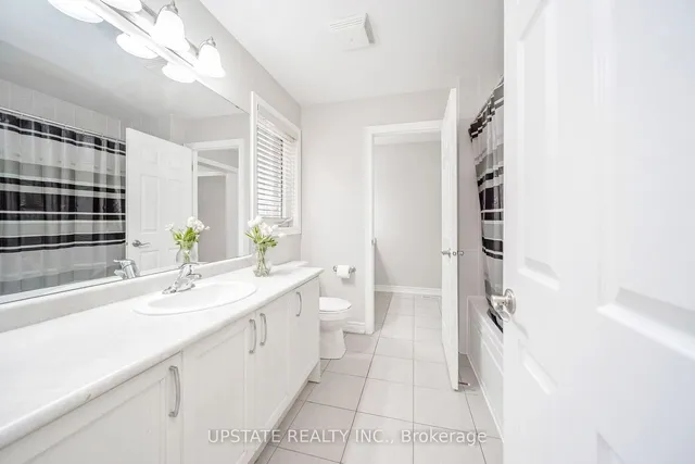 Additional image 34 of 32 Lauderhill Rd