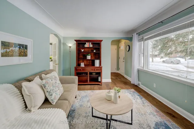 Additional image 15 of 46 Crestwood Ave