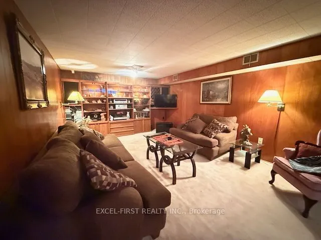 Additional image 10 of 215 Thistle Down Blvd