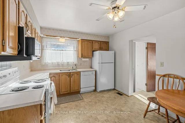 Additional image 12 of 1 Beatty Ave