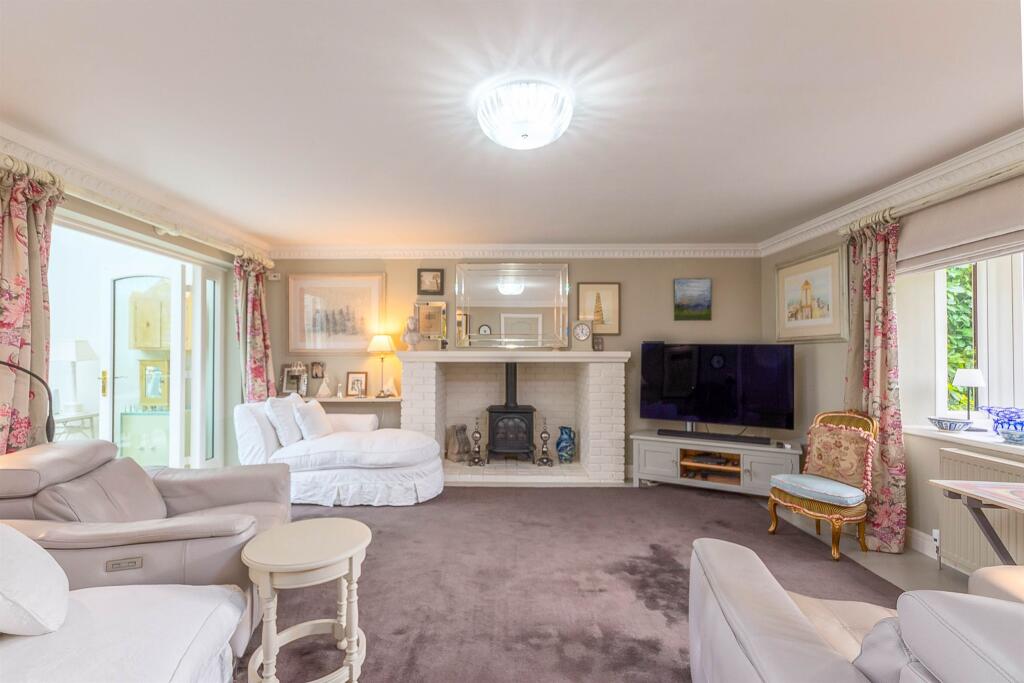 Additional image 3 of Green Lane, Burnham-On-Crouch