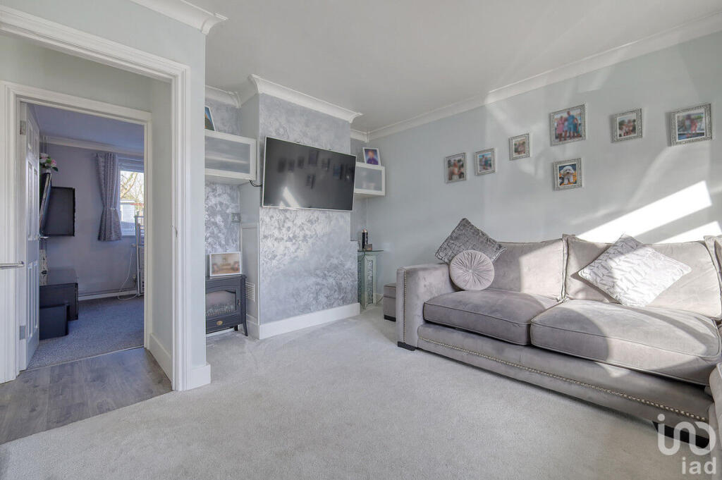 Additional image 4 of Langham Crescent, Billericay, CM12