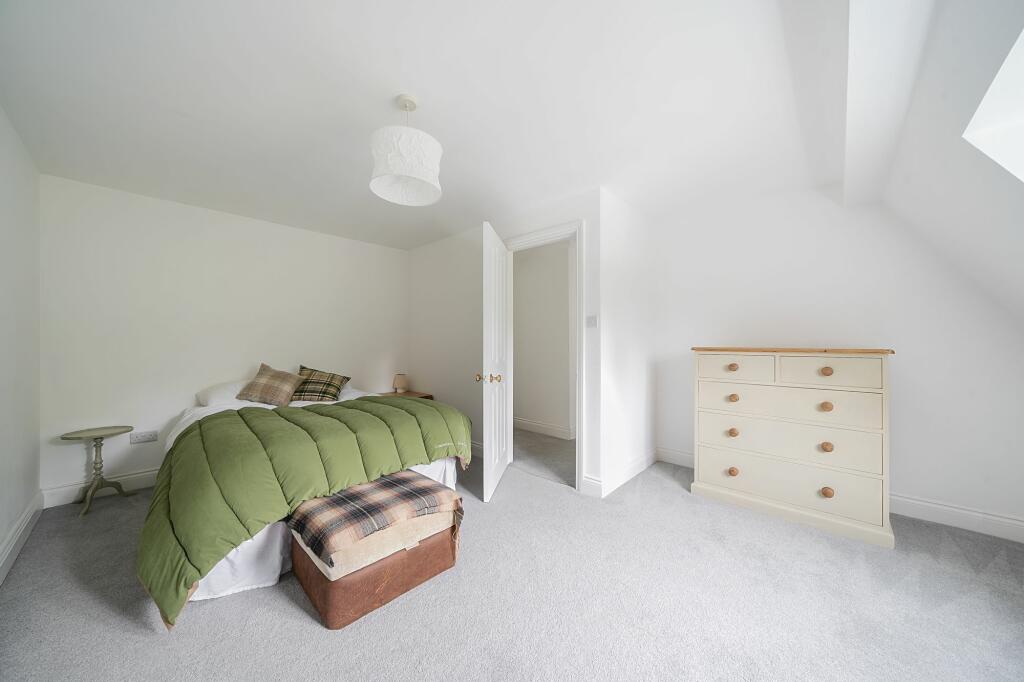 Additional image 13 of Loxford Road, Caterham, CR3