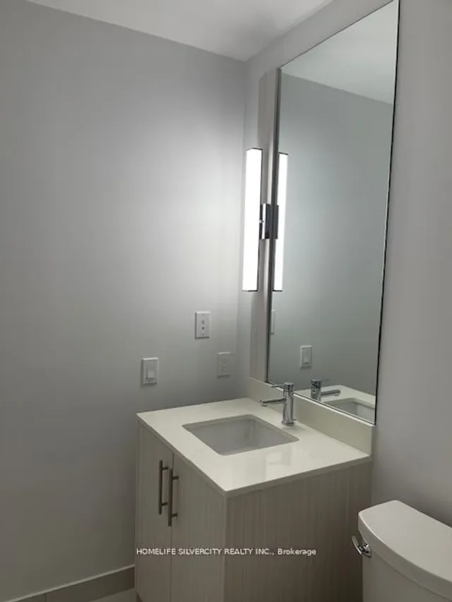 Additional image 14 of 215 Veterans Dr Unit 801