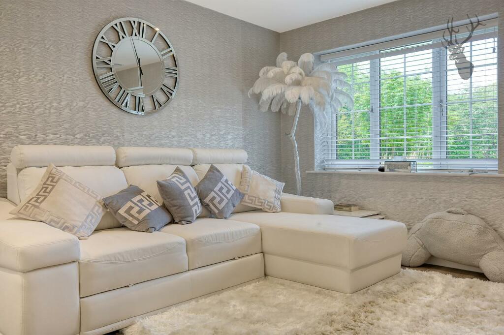 Additional image 9 of Coppice Row, Theydon Bois, Essex