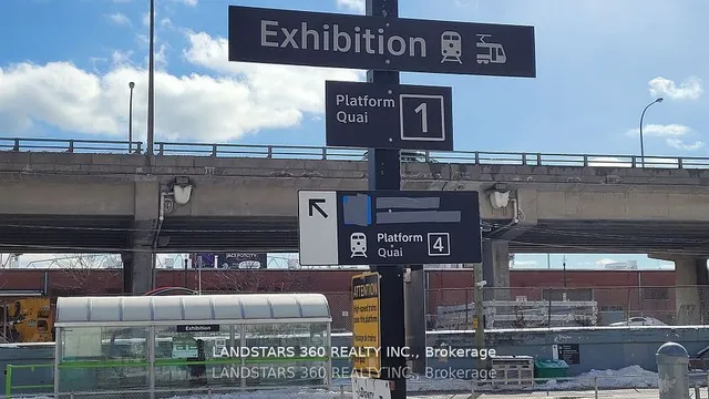 Additional image 18 of 49 East Liberty St Unit 2010