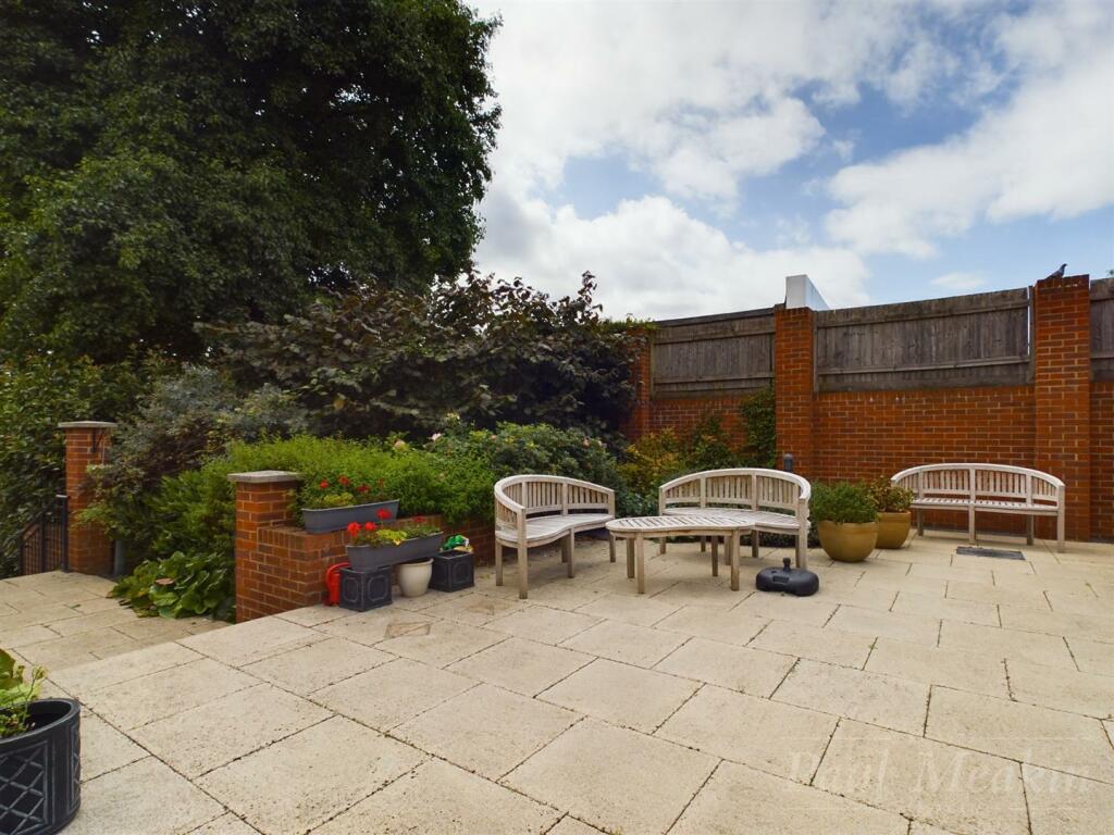 Additional image 20 of Limpsfield Road, South Croydon