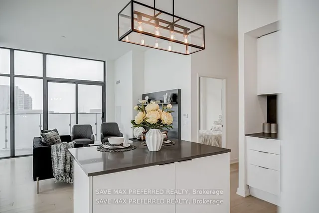 Additional image 14 of 20 Lombard St Unit UPH05