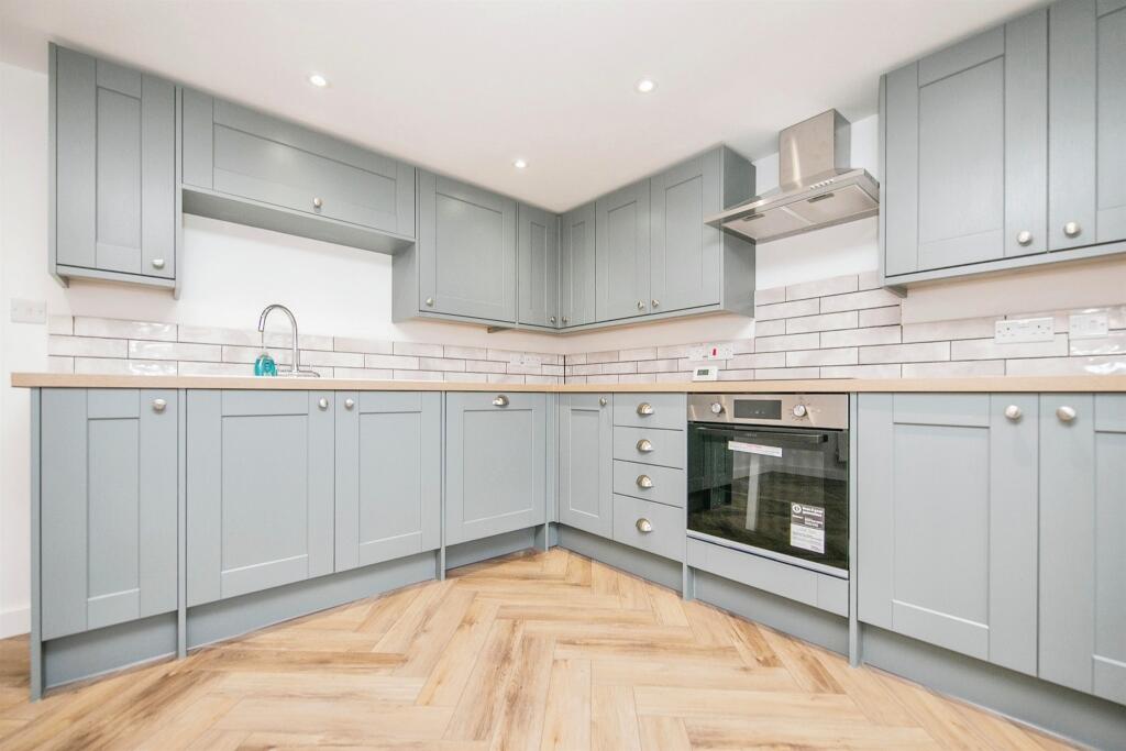 Additional image 5 of Rectory Road, Little Oakley, Harwich