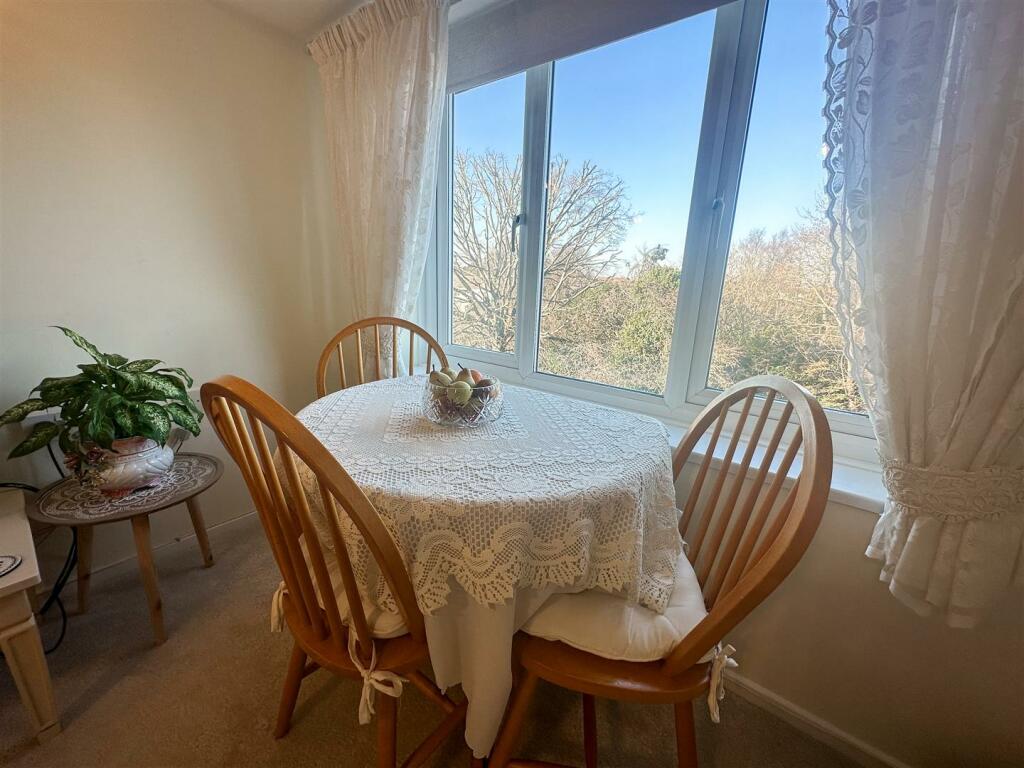 Additional image 4 of Regency Lodge, Elmden Court, Clacton-On-Sea