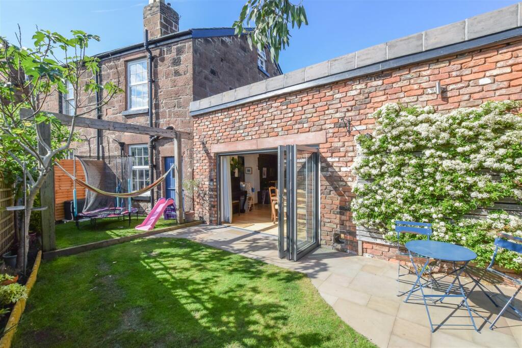 Additional image 20 of Victoria Road, Little Neston, Neston