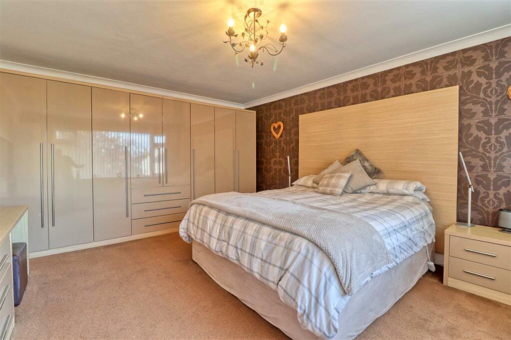 Additional image 13 of Queensway, Holland on Sea