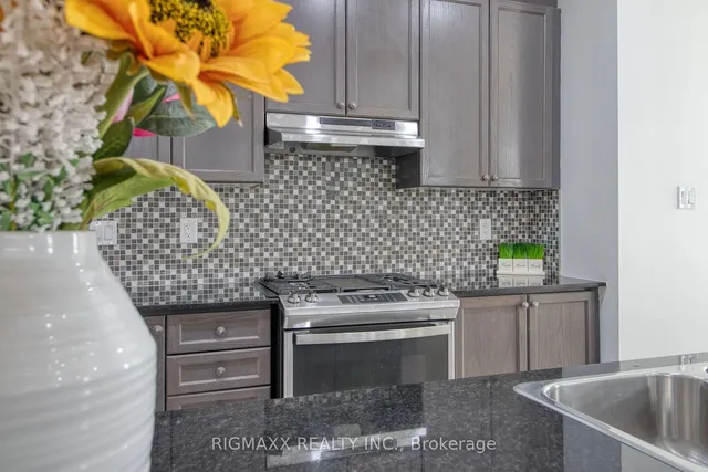 Additional image 7 of 53 Lola Cres