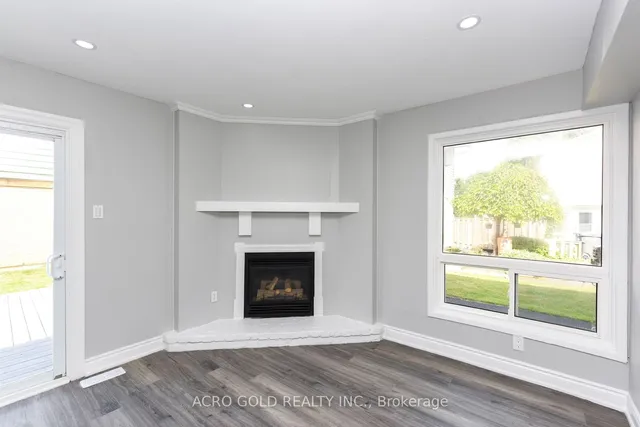 Additional image 15 of 14 Hayden Crt