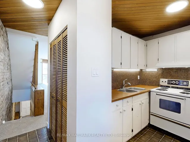 Additional image 30 of 86 Langley Ave