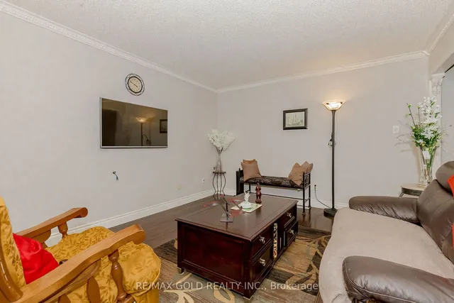 Additional image 11 of 8 Saint Tropez Crt