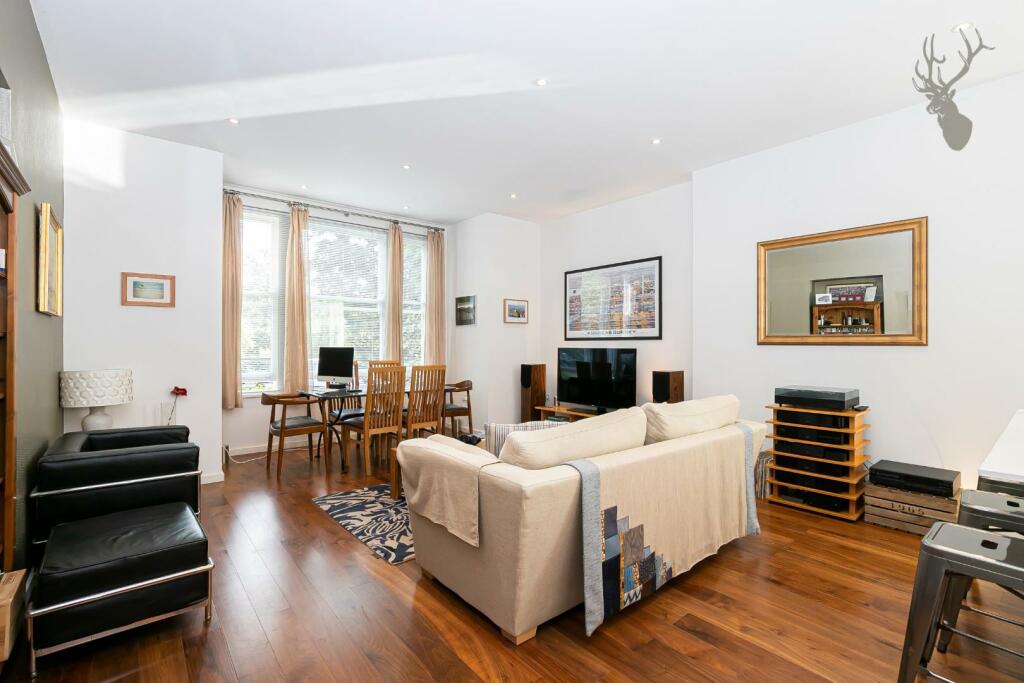 Additional image 23 of Piercing Hill, Theydon Bois,