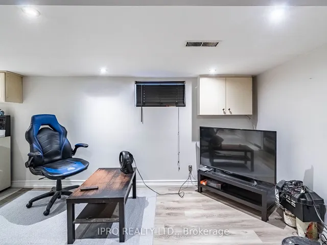 Additional image 33 of 24 Mosley St