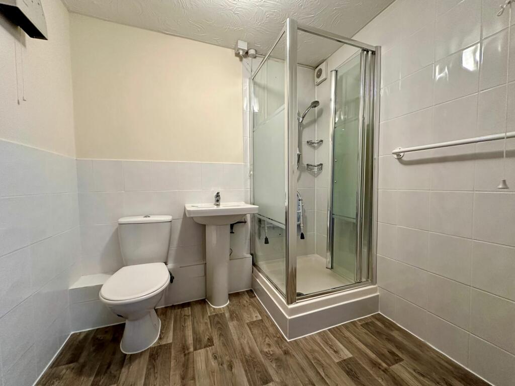 Additional image 7 of Outwood Common Road, Billericay, CM11