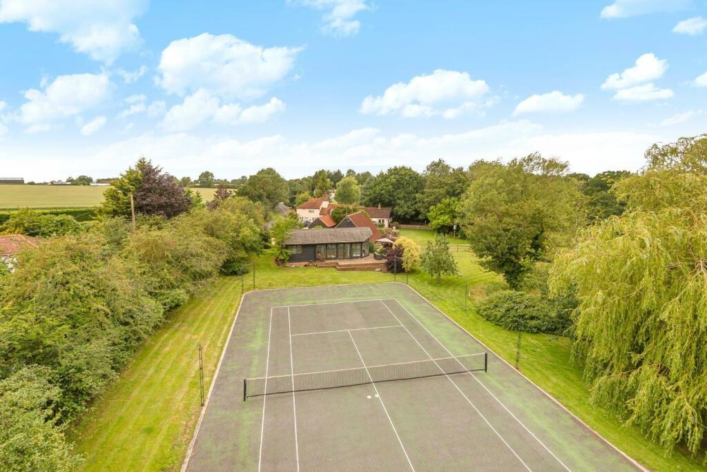 Additional image 12 of Wind Hill, Magdalen Laver