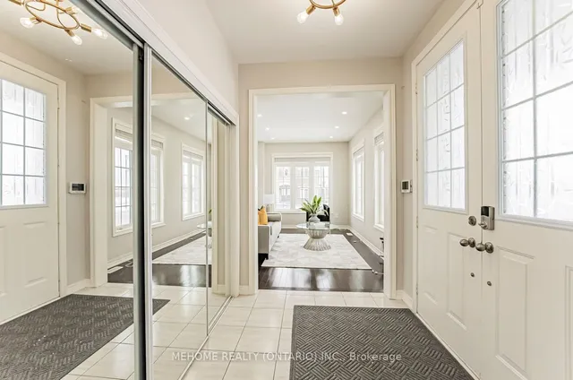 Additional image 7 of 351 Royal West Dr